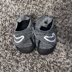 Toddler Nike Swoosh 1